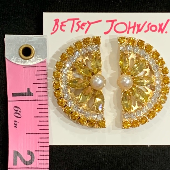 BETSEY JOHNSON SPARKLING LEMONS POST EARRINGS! - Picture 6 of 6